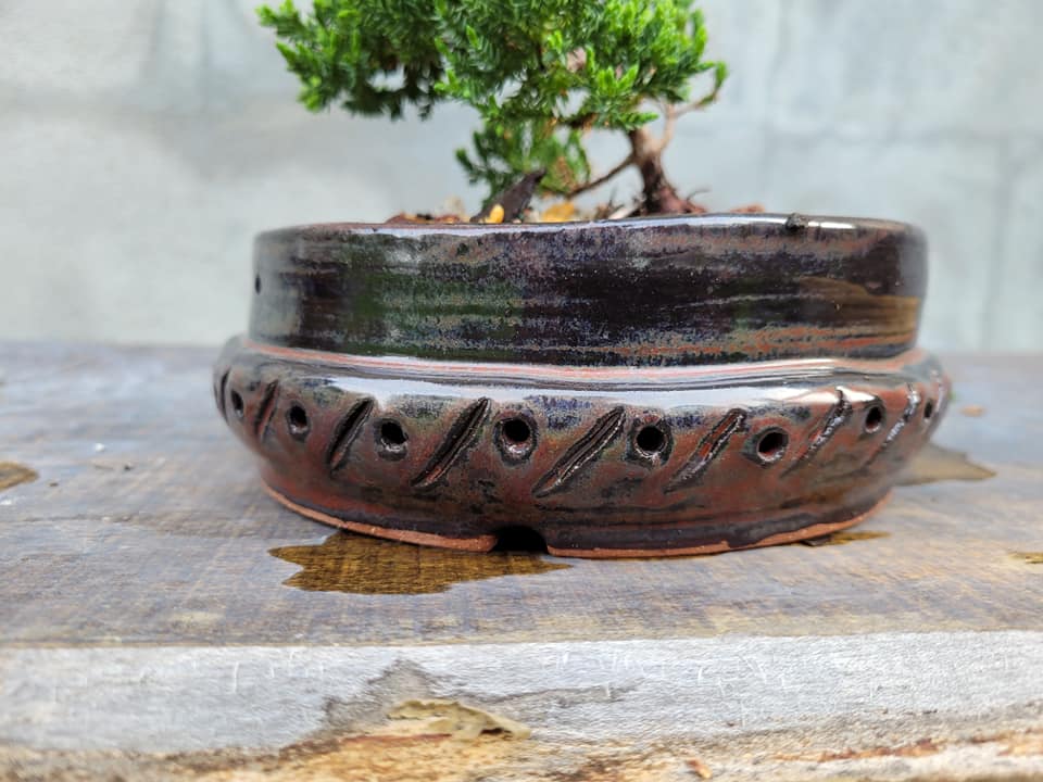 Handcrafted round bonsai pot